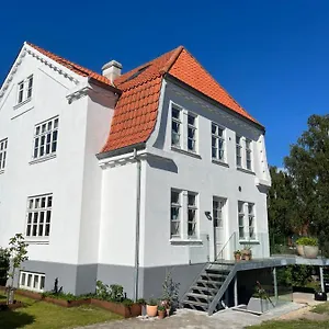 Tyge Brahes Vej 33 Gasthuis