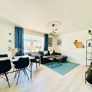 Lejlighed Aday - Modern 2 Bedroom Charming With Public Parking, Aalborg